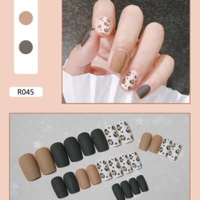Fake Nails Art Nail Tips Press on False with Designs Set Full Cover Artificial Short Packaging Kiss Display Clear Tipsy Stick
