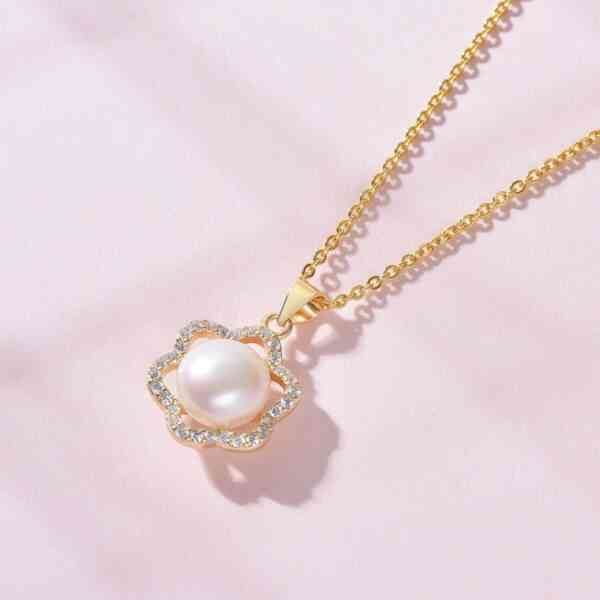 Pearl White Natural Freshwater 8-9mm Pearl Pendants Necklaces